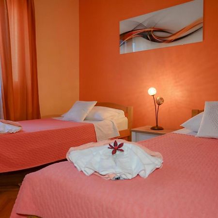 Apartment Damir Trogir Exterior foto