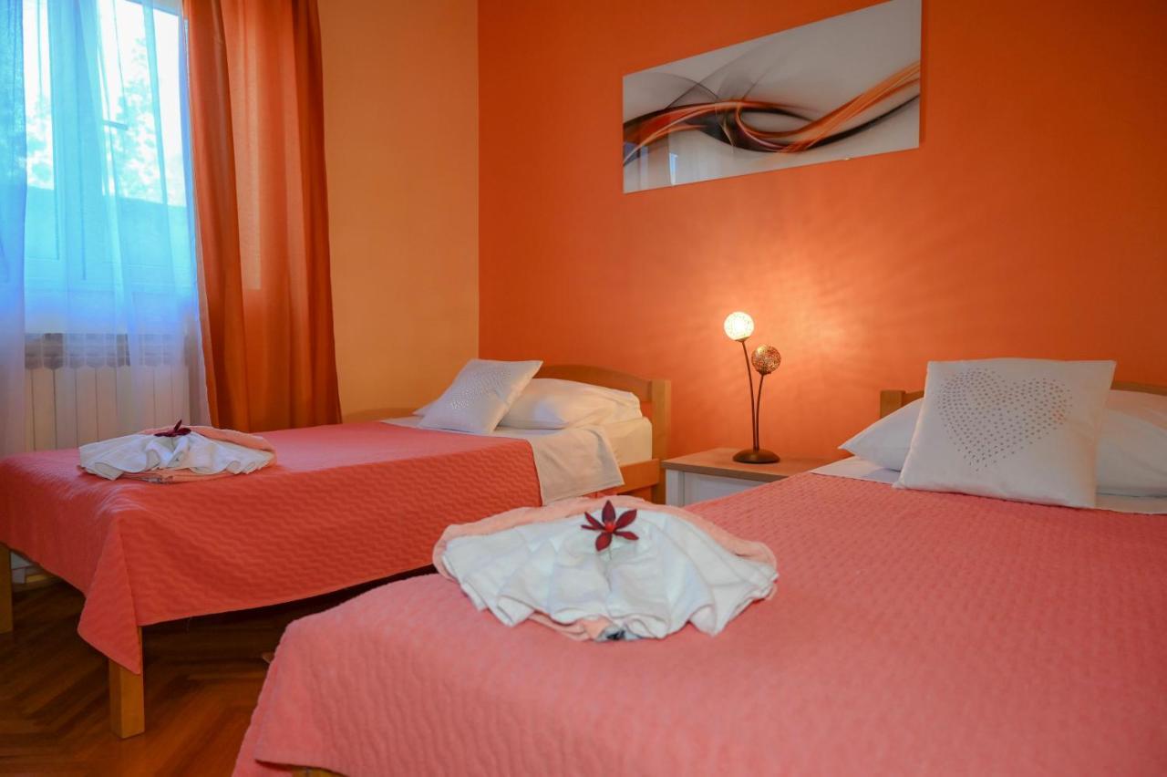 Apartment Damir Trogir Exterior foto